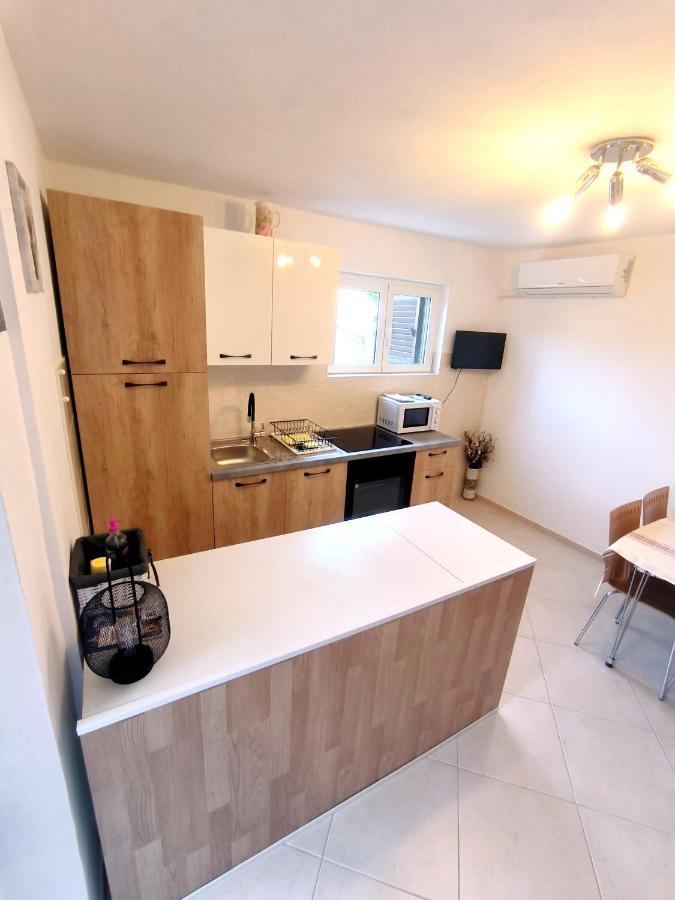 Apartment Dumicic 2 Mundanije Экстерьер фото